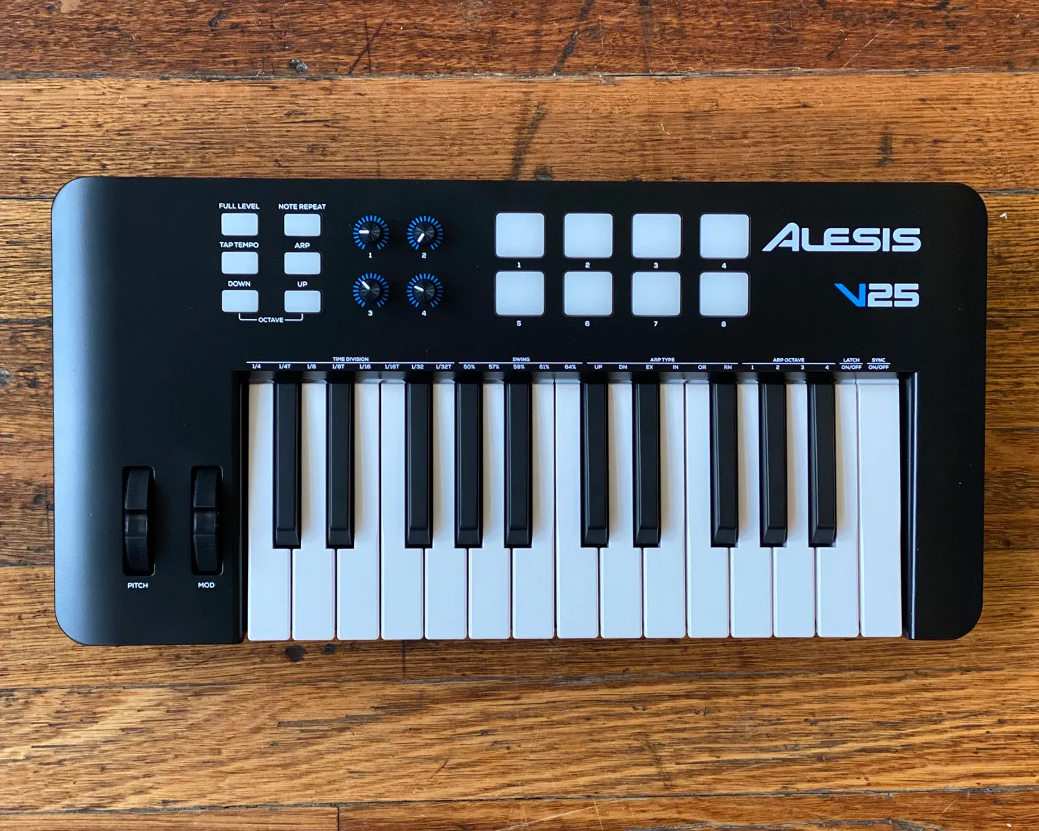 ALESIS V25 MKII