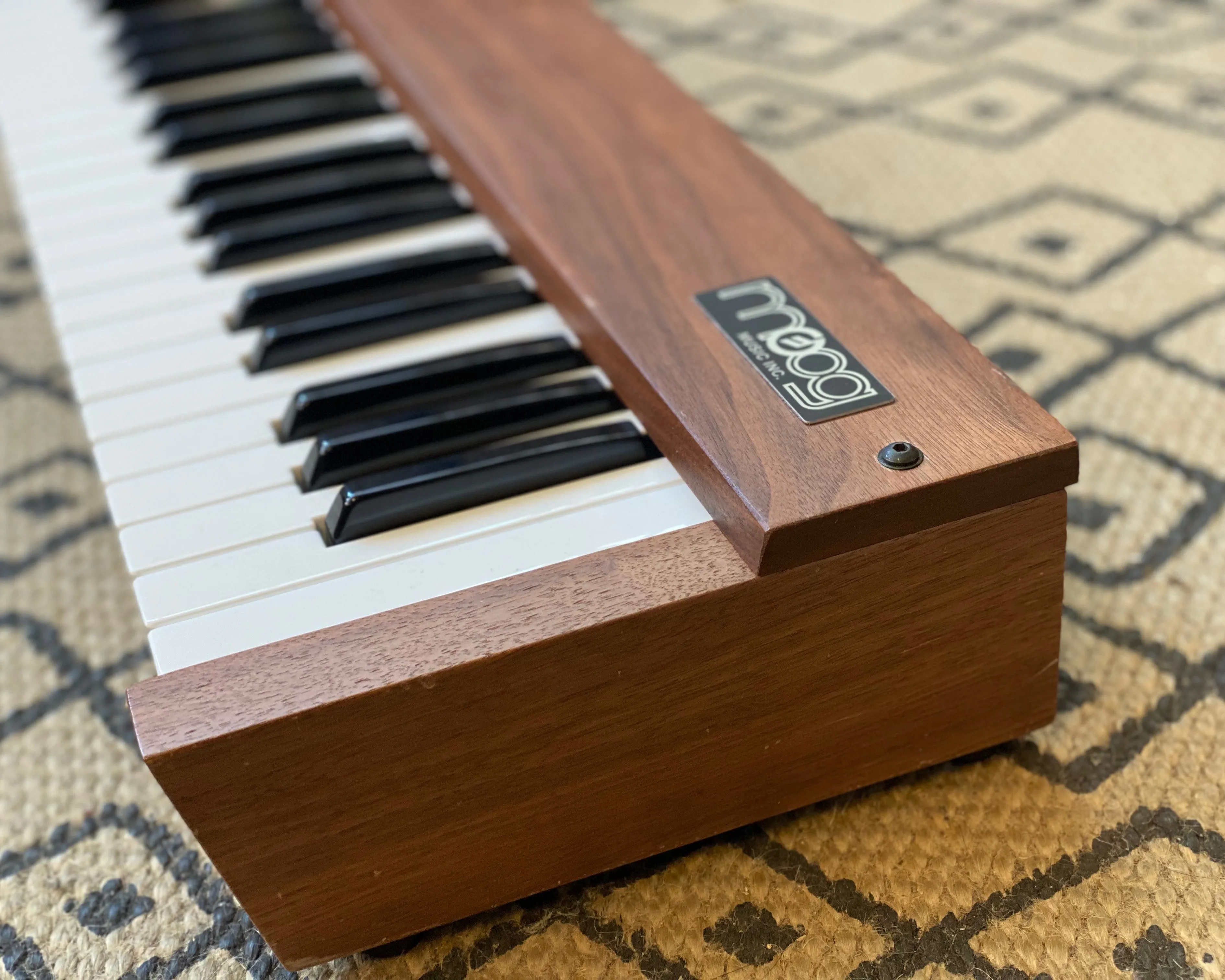 Moog 953 Duophonic 61 Note Keyboard - Walnut