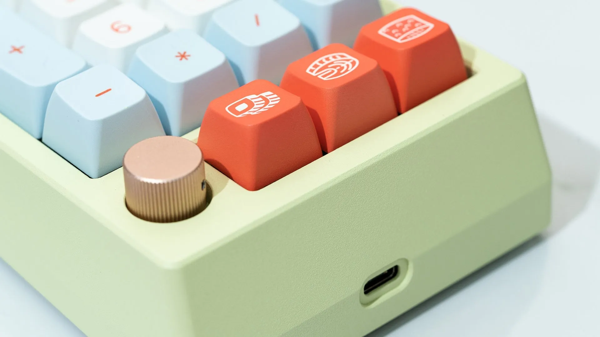 [Pre-Order] Meletrix ZoomPad Essential Edition (EE) - Barebones Numpad Kit