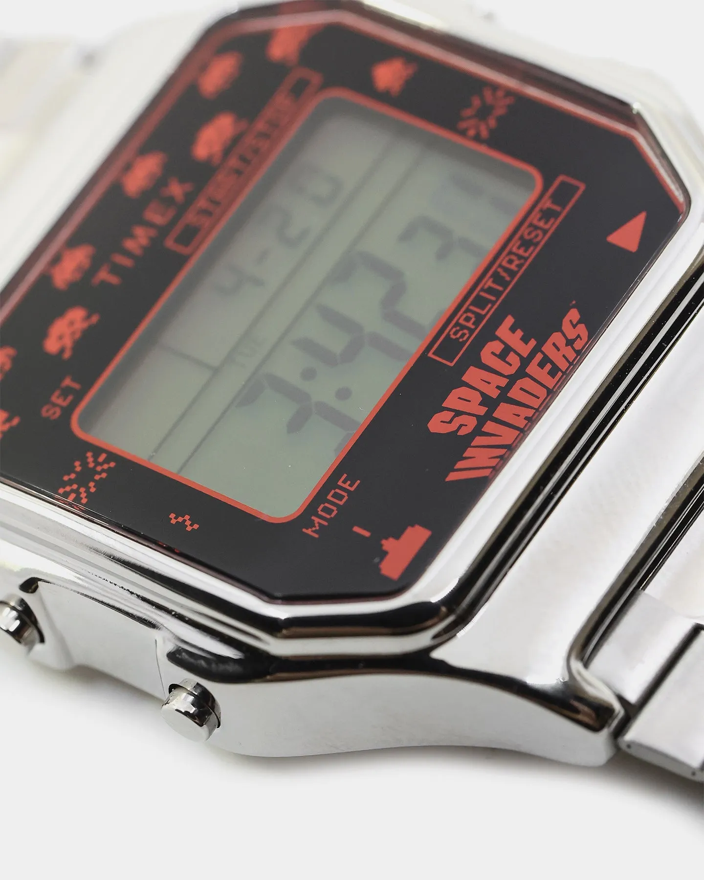 Timex Timex 80 x Space Invaders 34MM Watch Silver