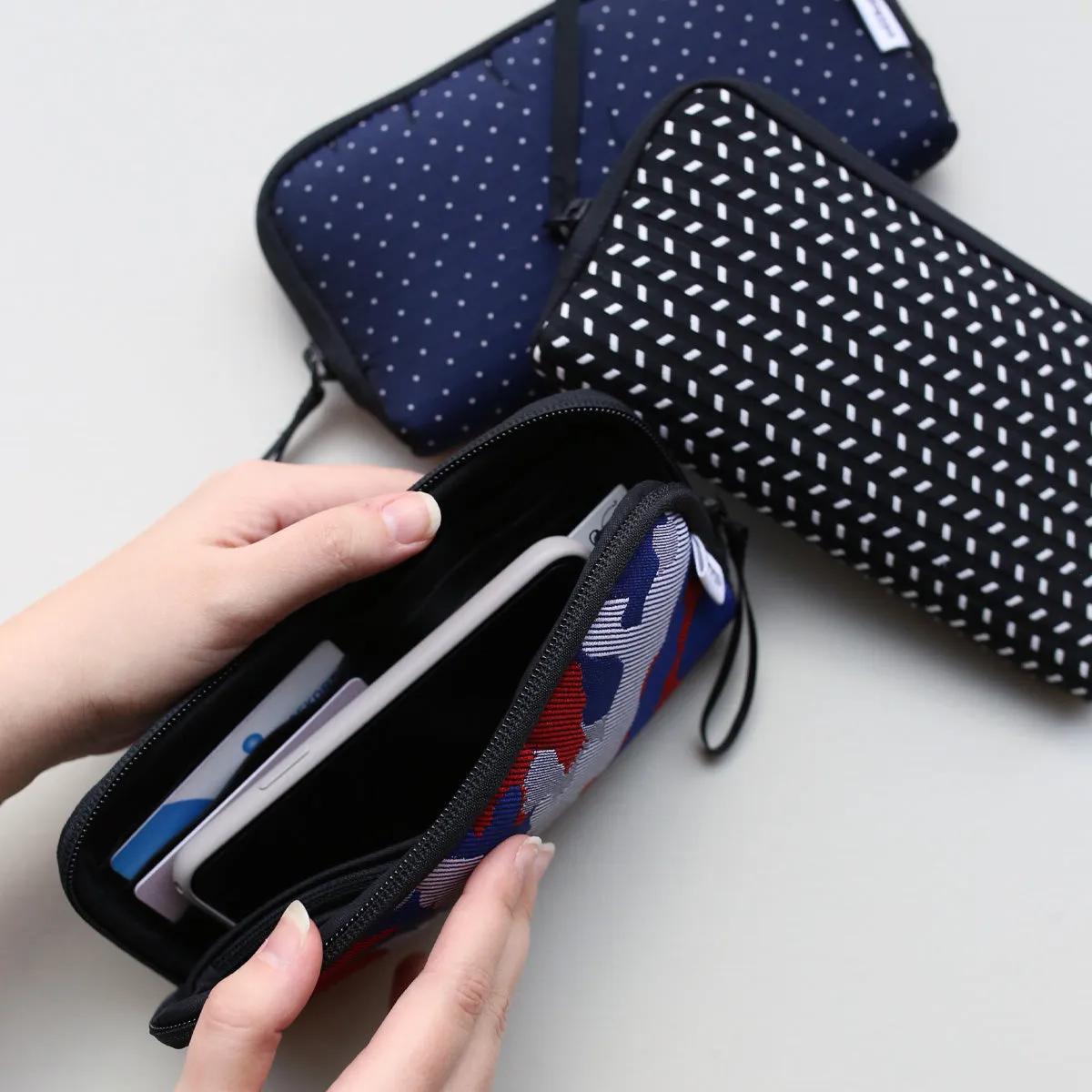 WALLET // MICRO DOTTY